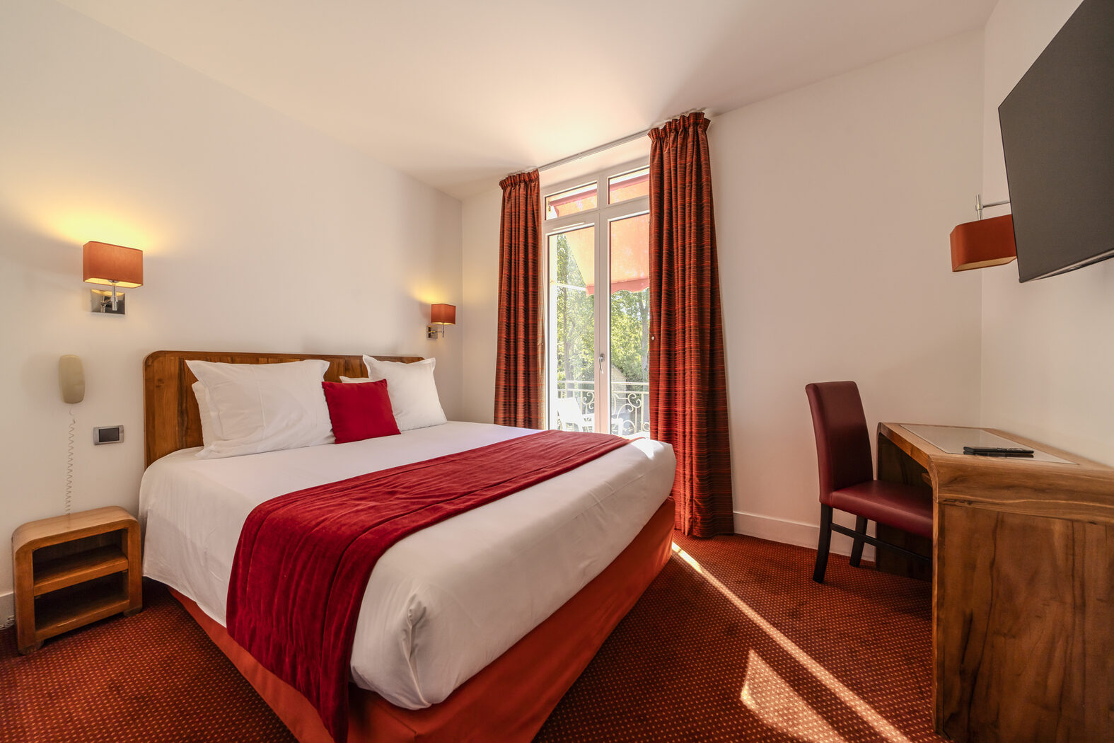 Chambre Double Standard avec balcon : vue d’ensemble, Manoir de Sauvegrain