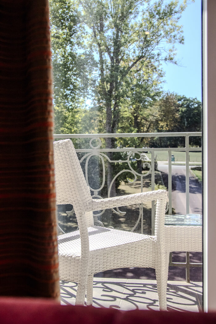 Chambre Double Standard avec balcon : balcon avec vue sur le parc, Manoir de Sauvegrain
