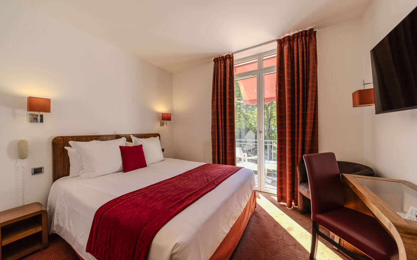 Chambre Double Standard avec balcon : vue d’ensemble, Manoir de Sauvegrain